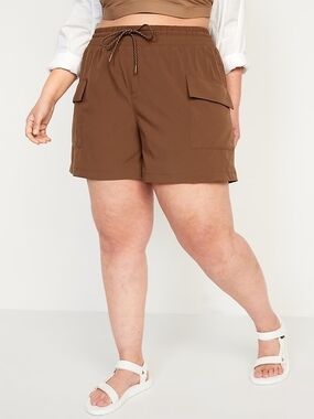 Old Navy StretchTech High Waisted 5" Inseam Cargo Hiking Shorts